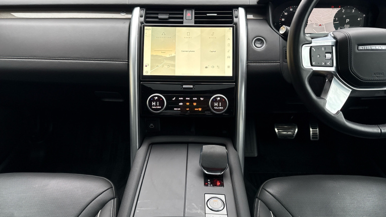 Land Rover Discovery 3.0 D300 Metropolitan Edition 5dr Auto Diesel Station Wagon